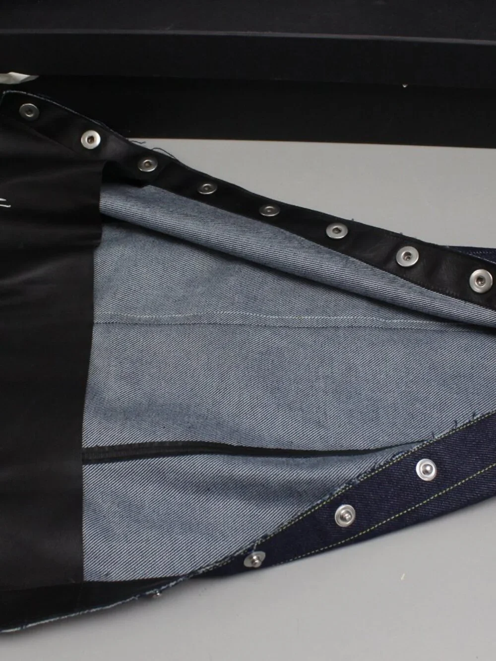 Giuseppe Zanotti denim button
